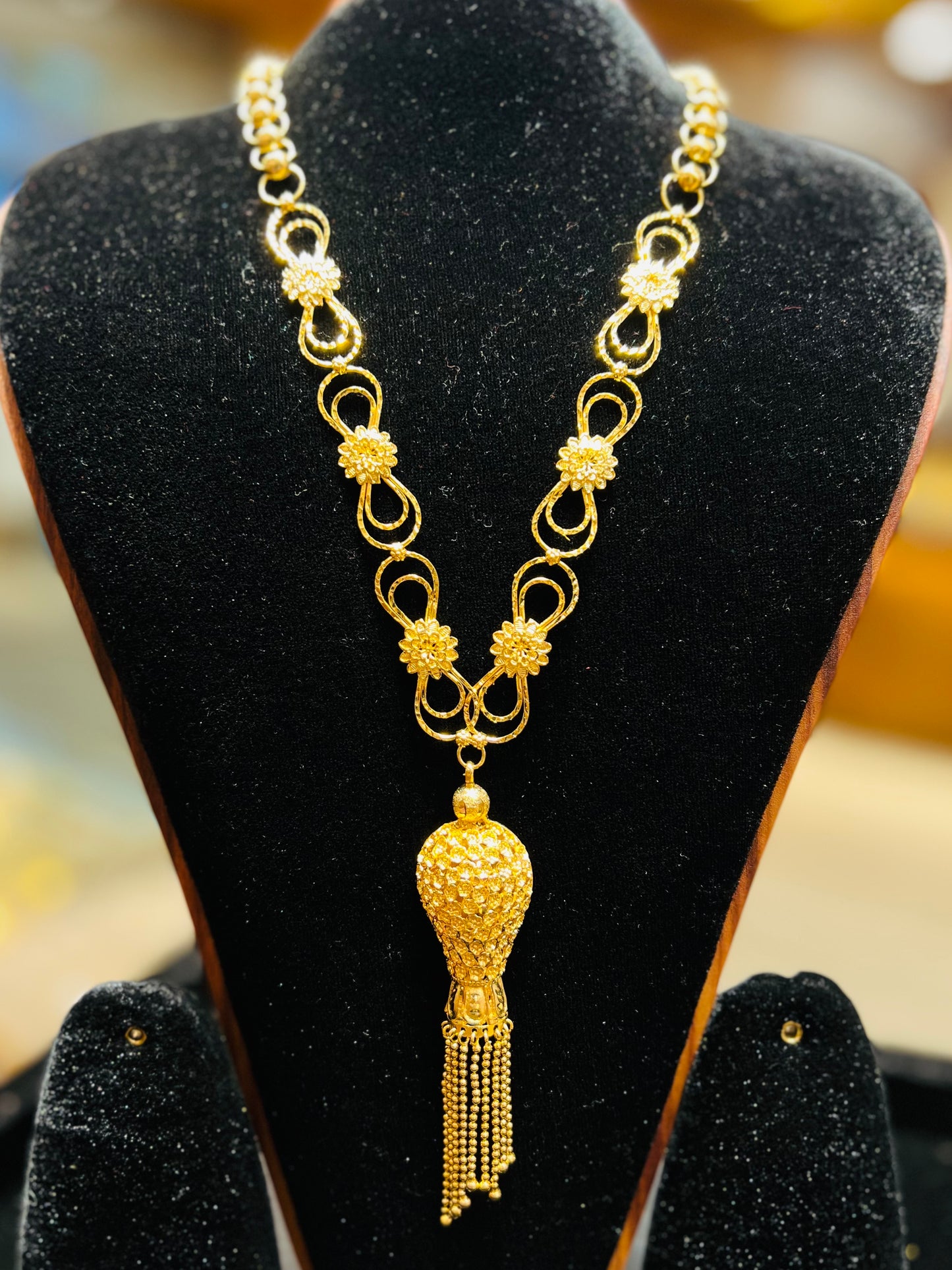 Classic Mop Chain Necklace | Timeless Design