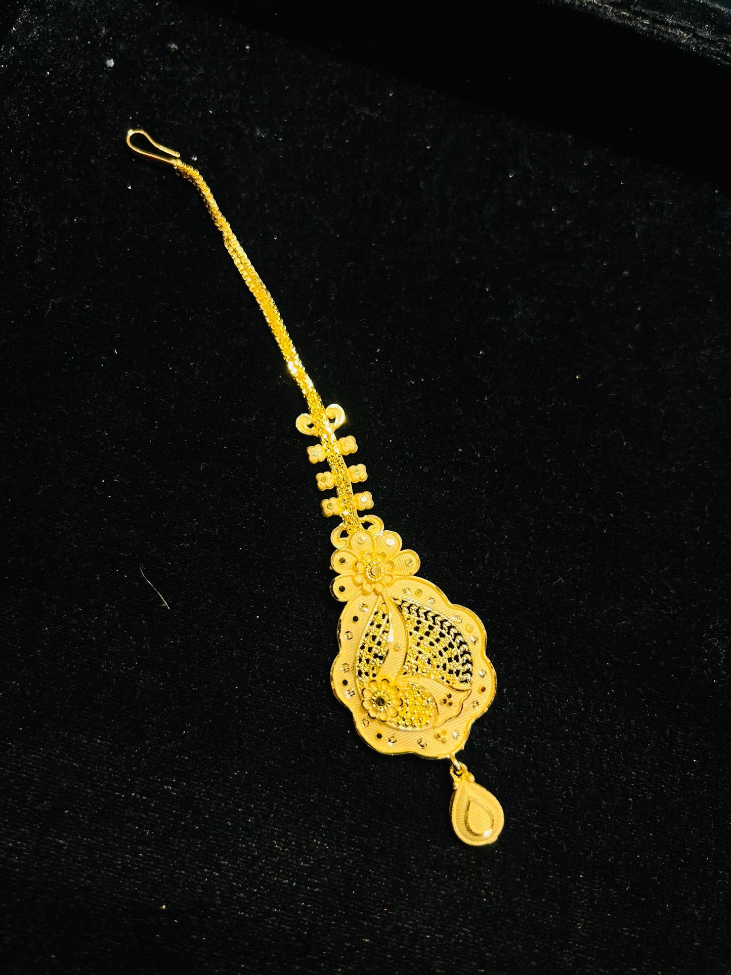 Simple Traditional Tikli – Elegant Finish