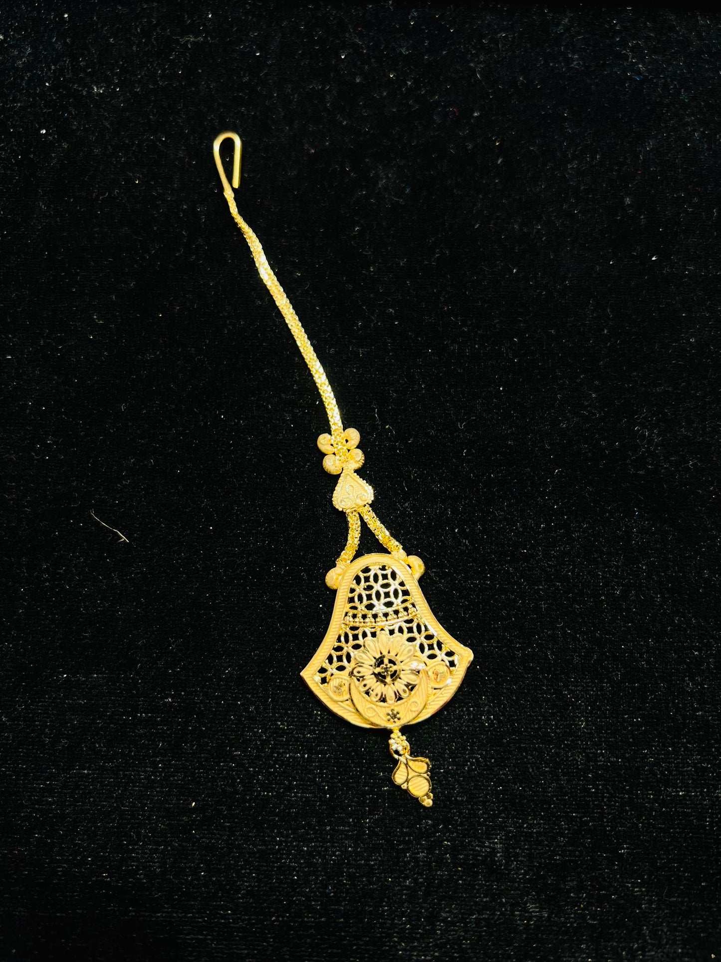 Simple Traditional Tikli – Elegant Finish