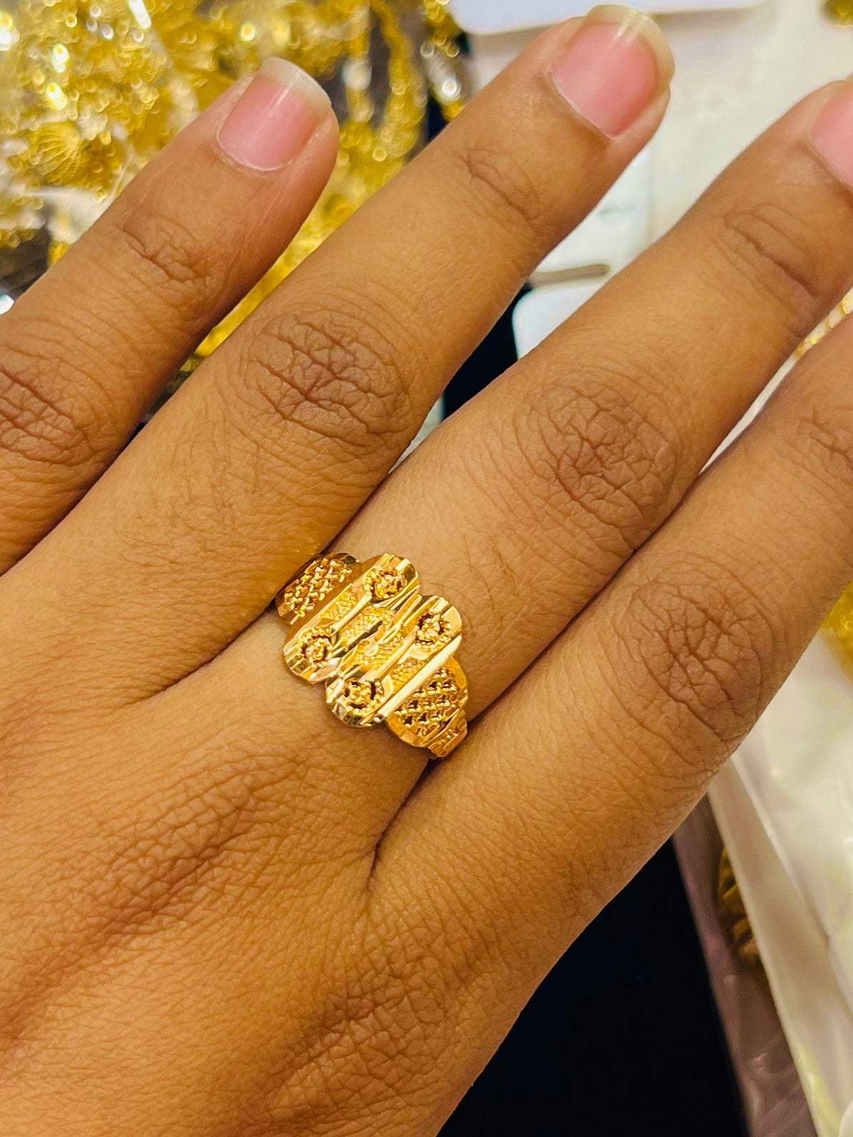 Royal Gold Polish Ring – Classic Traditional Look
