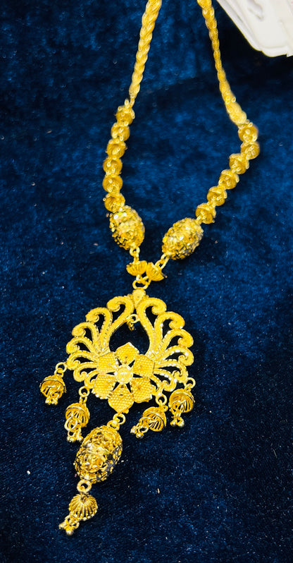 Stylish Gold Plated Chain – Sleek & Elegant Design