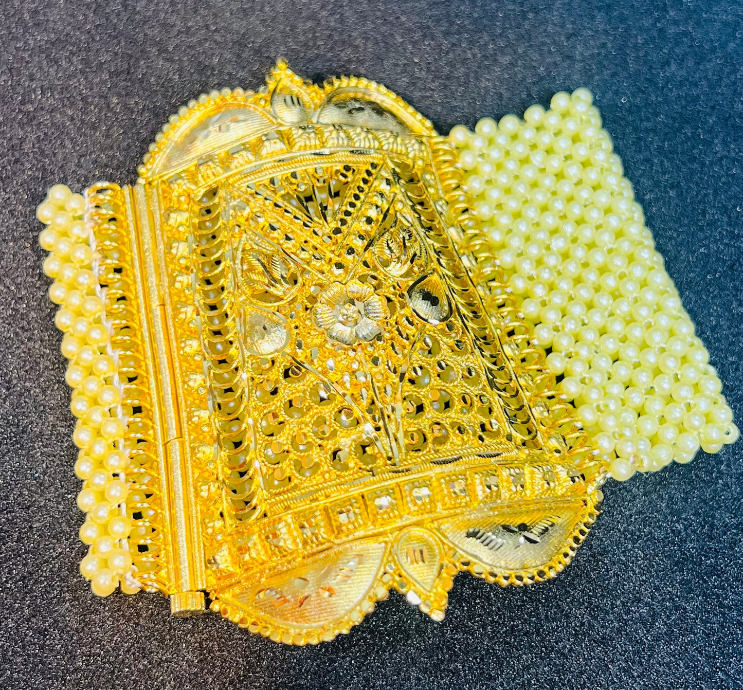 Premium Pearl Mantasha | Graceful Traditional Style