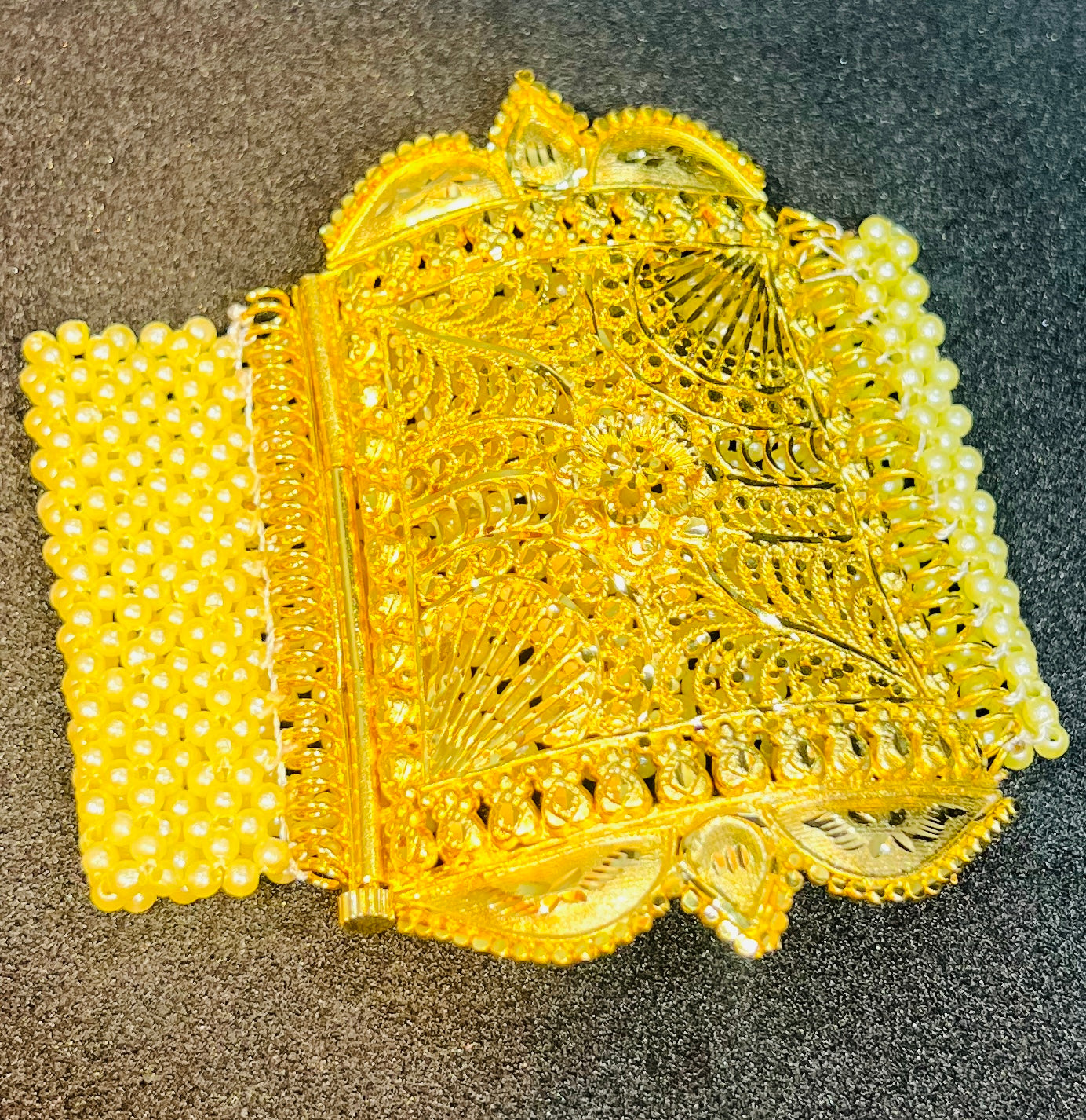 Stylish Pearl Mantasha – Soft & Royal Finish