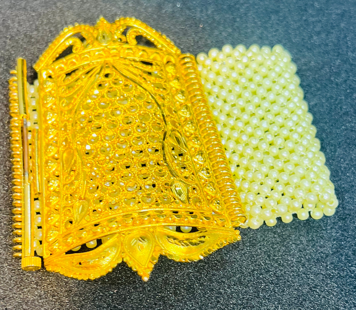 Stylish Pearl Mantasha – Soft & Royal Finish