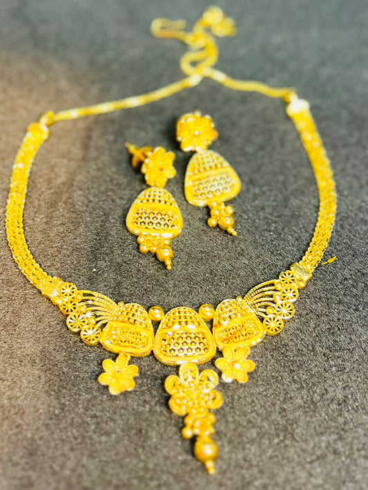 Shahi Style Necklace – Royal Look Jewellery