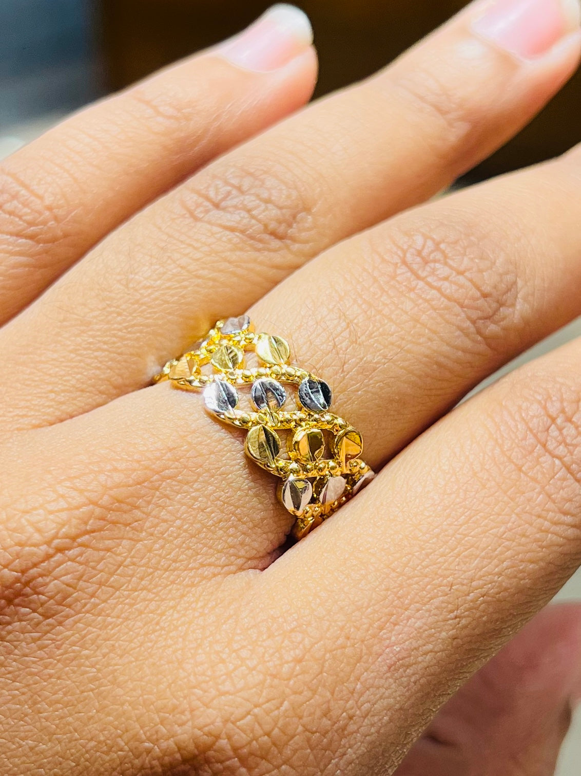 Minimal Gold Ring – Smart Everyday Wear
