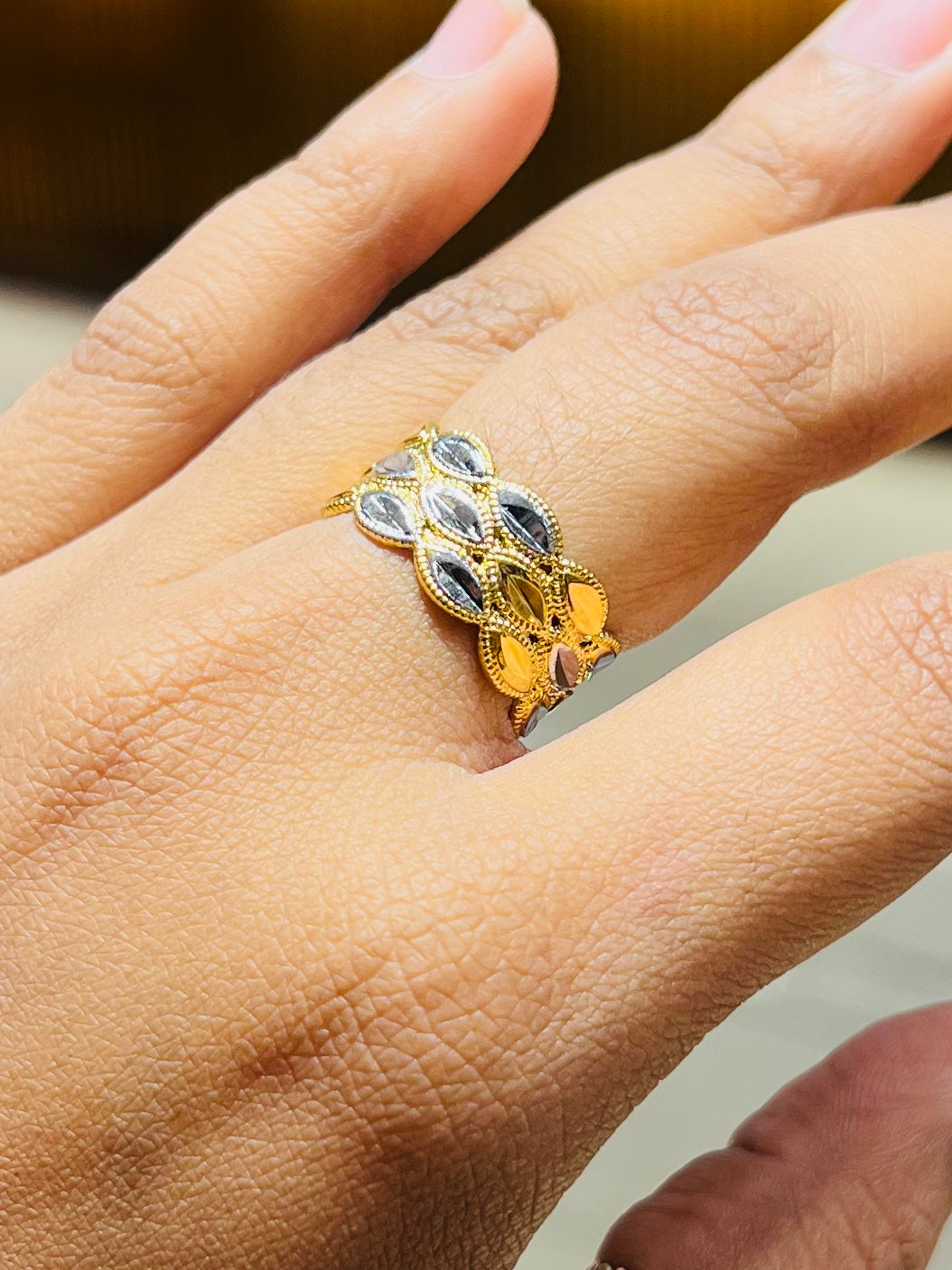 Exclusive Traditional Ring – Festive Collection