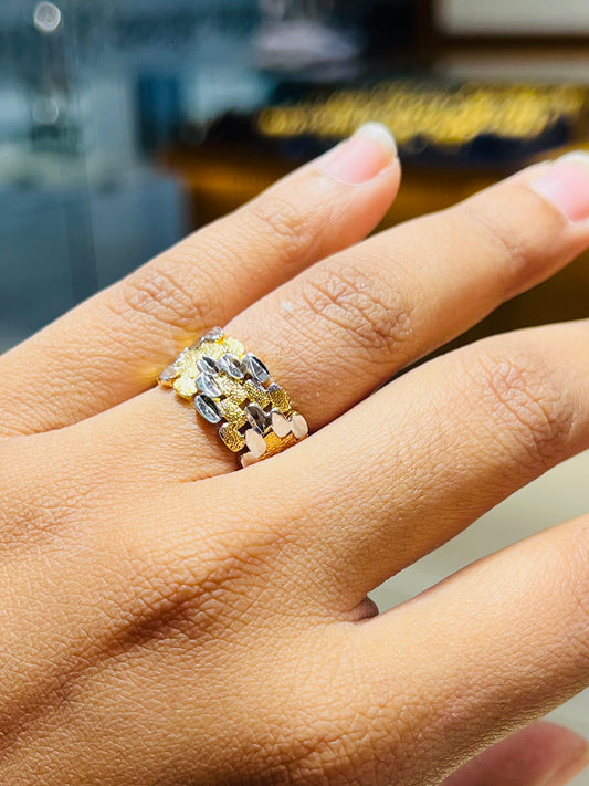 Exclusive Traditional Ring – Festive Collection