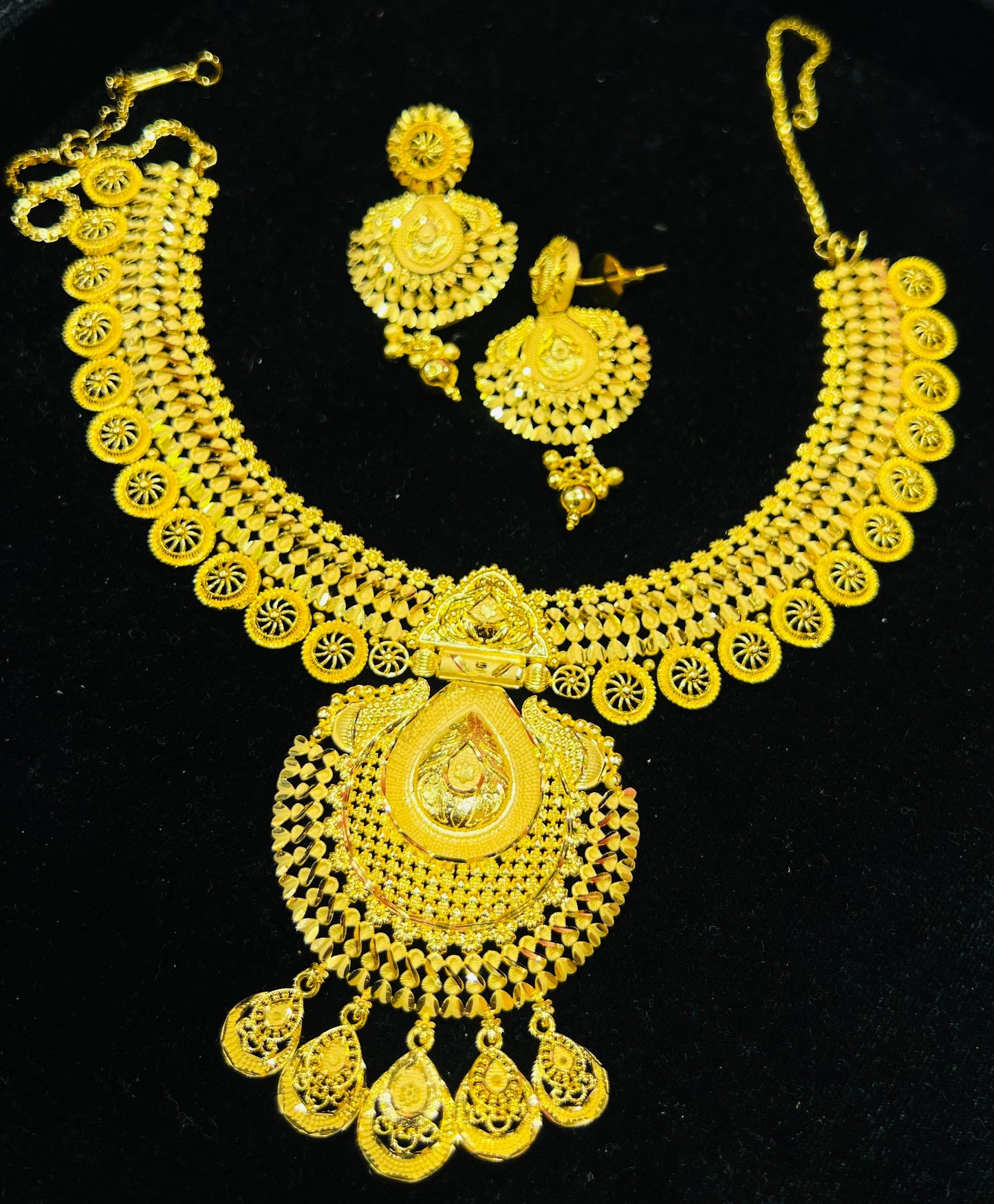 22k Gold Polish Necklace – Long-lasting Color, Imported Craftsmanship Mirpur Jewelry City