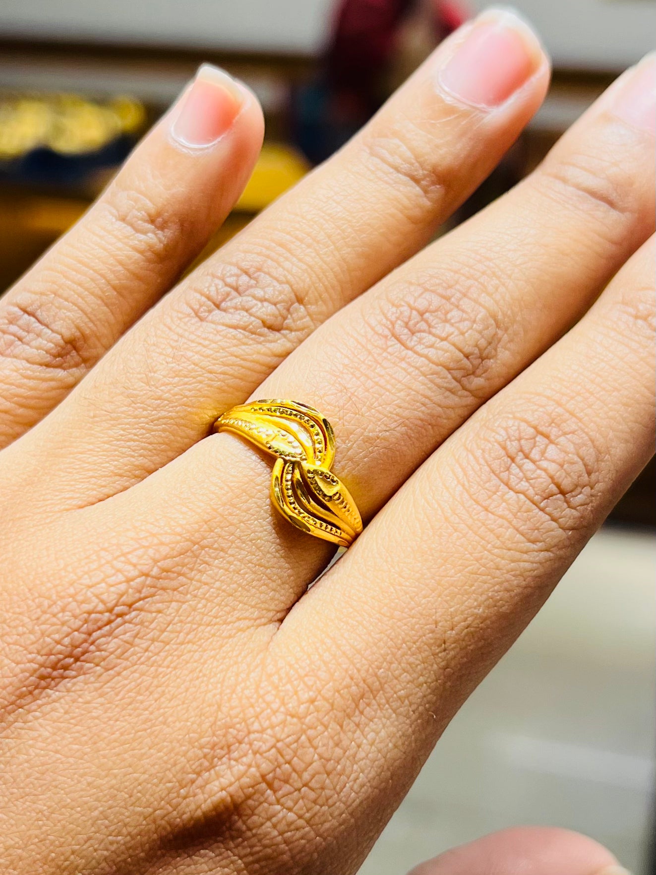 Royal Elegance Gold Polish Ring ✨ | Timeless Beauty for Every Occasion