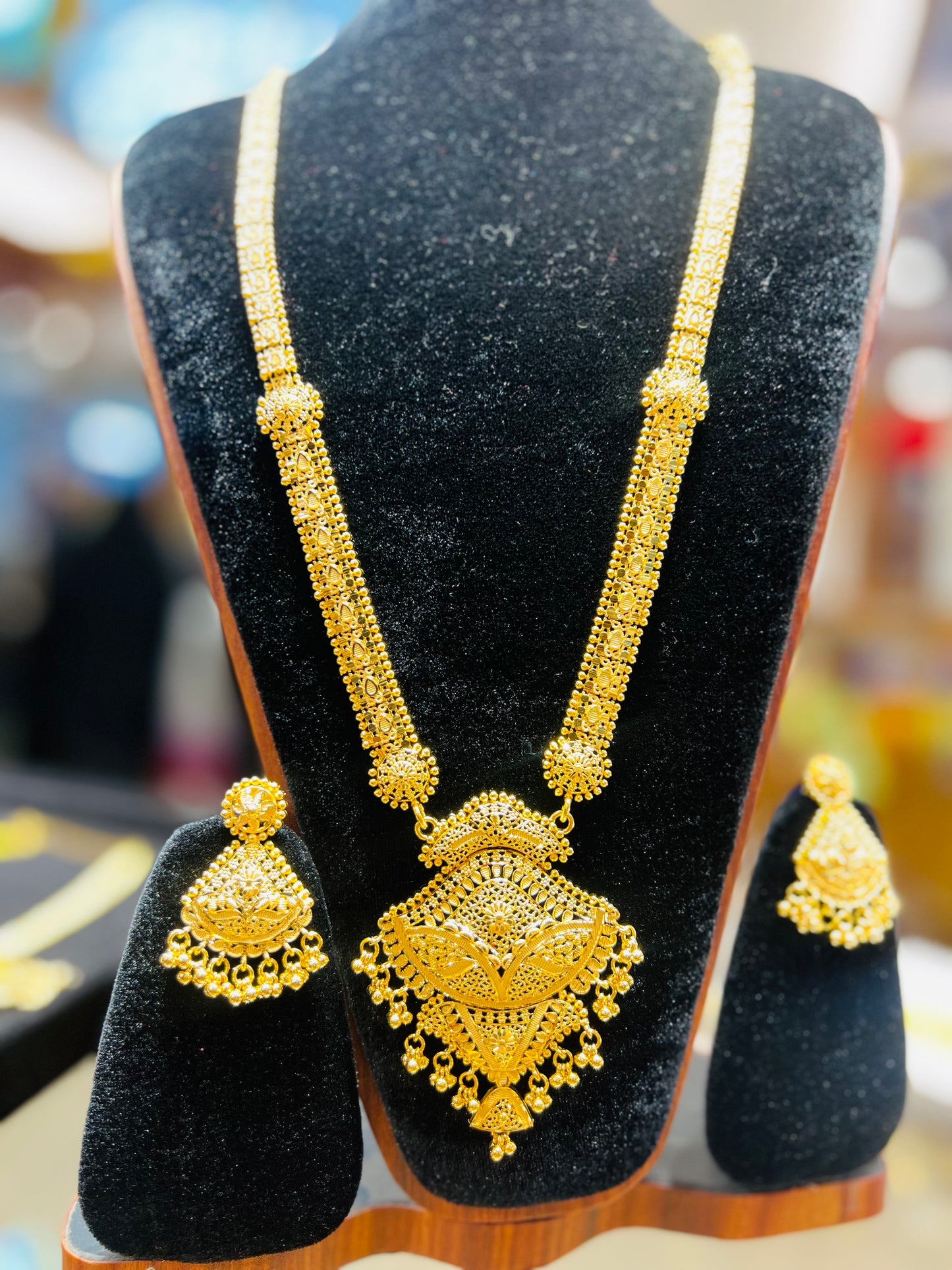 Traditional Shita Har – Elegant Festive Collection