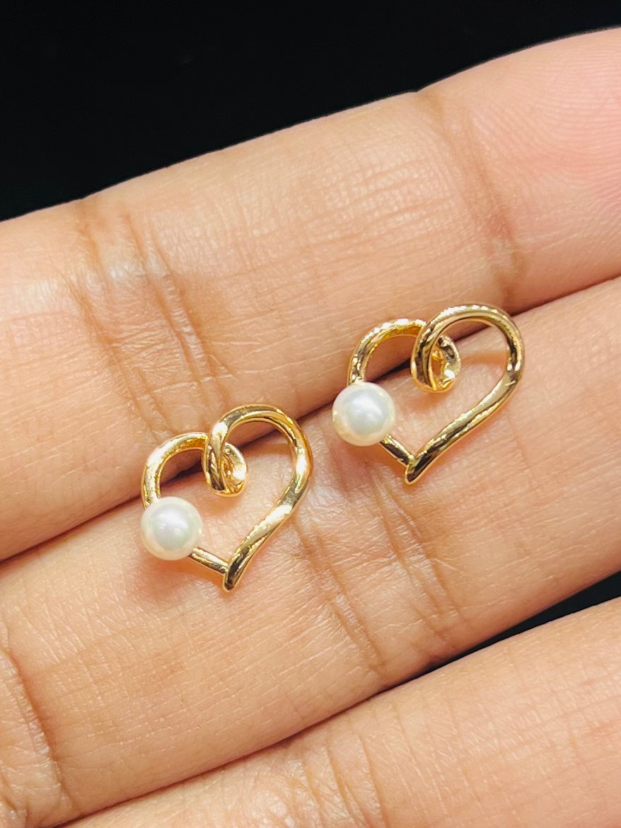 Graceful Gold Eartop 💫 | Lightweight & Comfortable