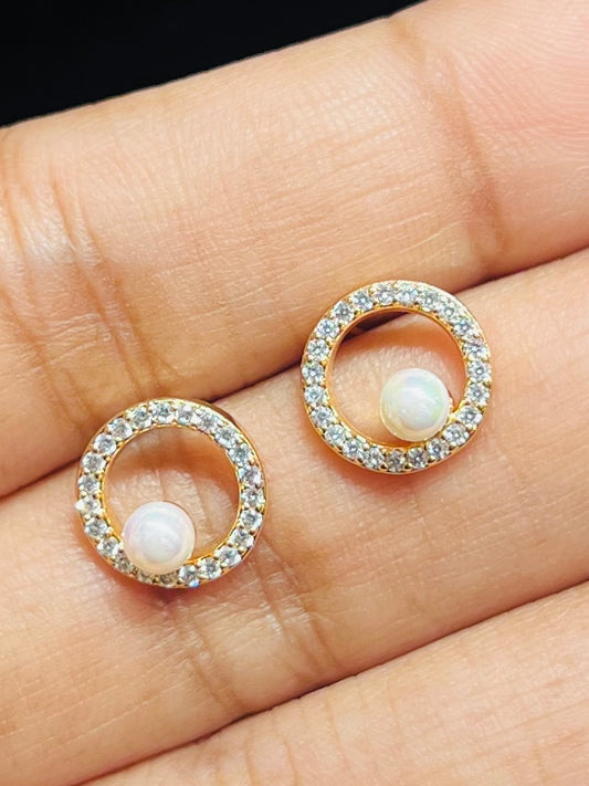 Modern Classic Eartop 💛 | Trendy & Elegant Style