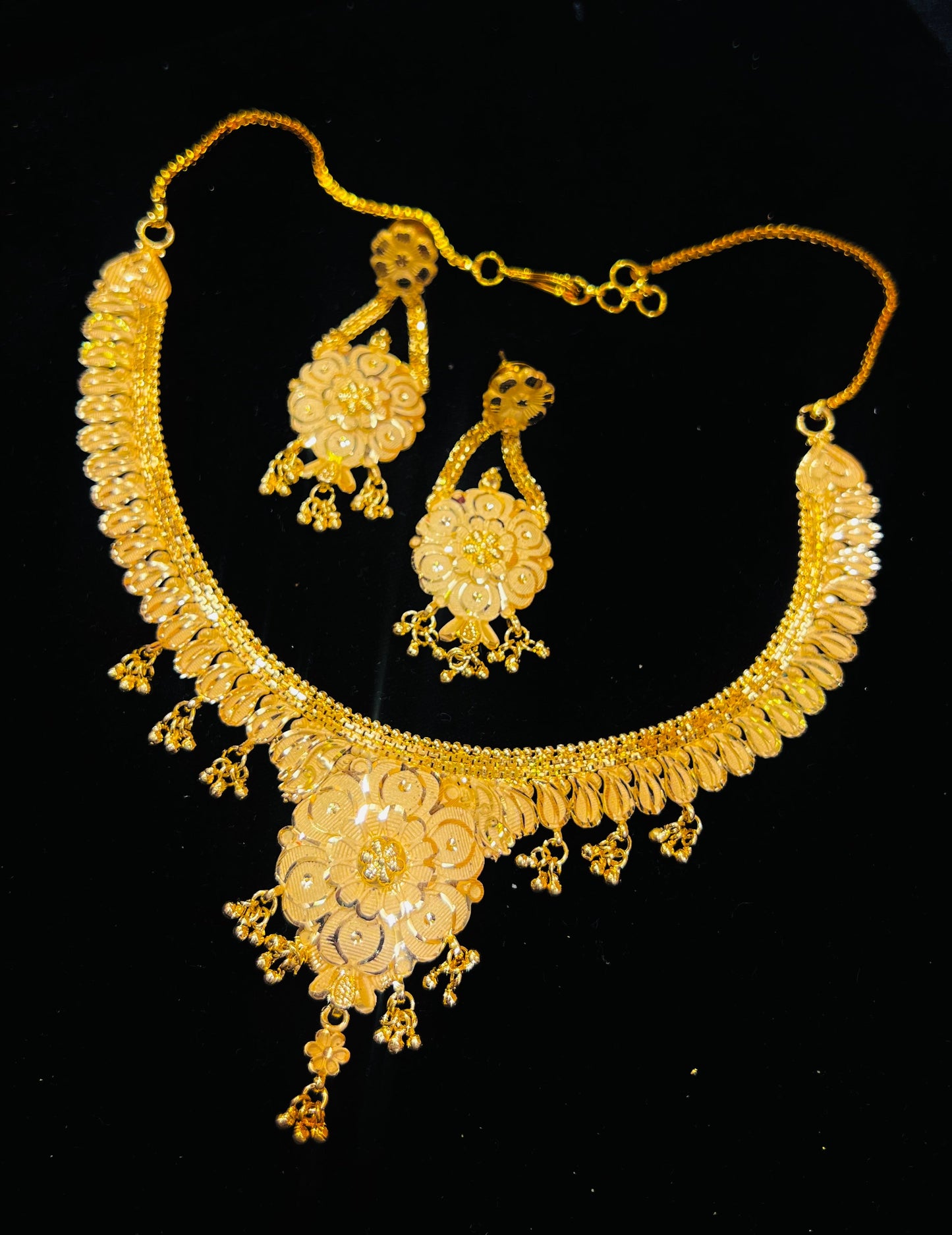 🌟 Classic Necklace – Trendy & Traditional Mirpur Jewelry City