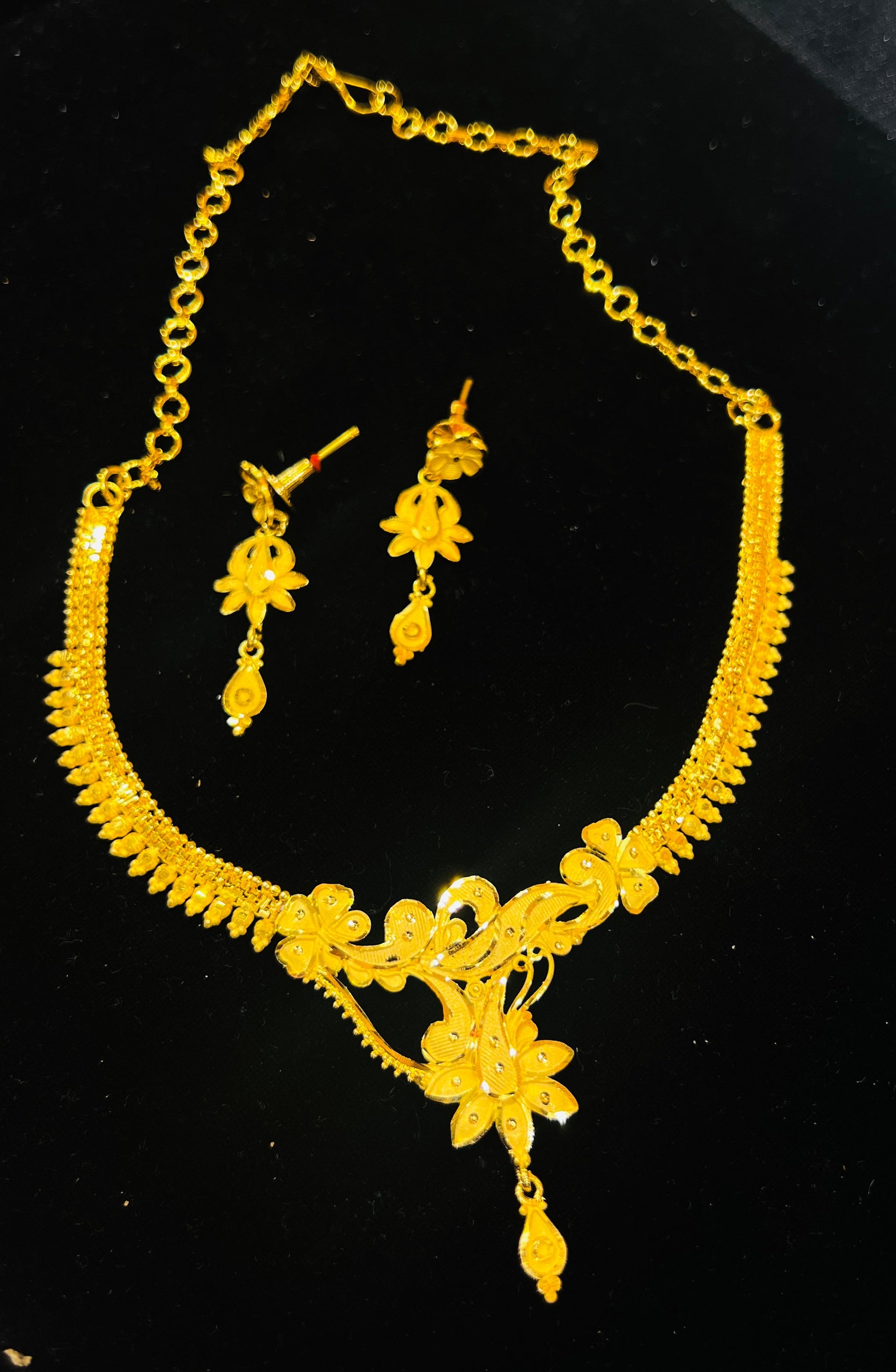 Simple Necklace – Sparkling & Elegant Mirpur Jewelry City