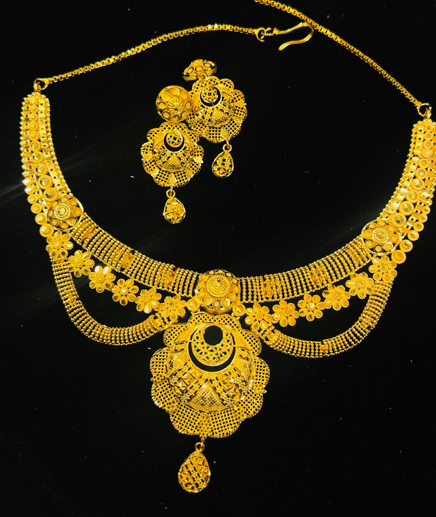 👑 Ethnic Bridal Necklace – Sparkling & Elegant Mirpur Jewelry City