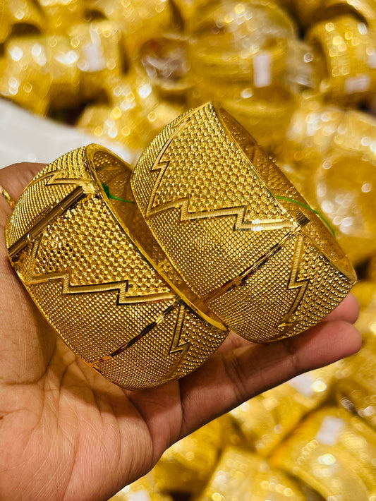 Stylish Chur Bangles – Modern Traditional Look