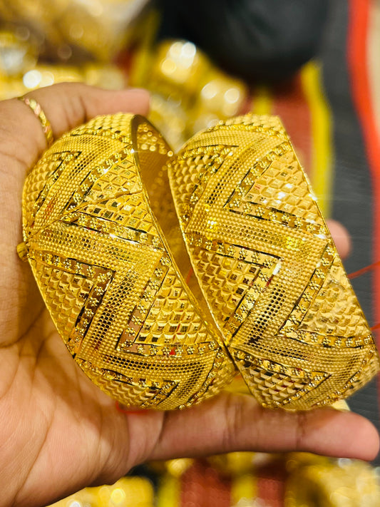 Stylish Chur Bangles – Modern Traditional Look