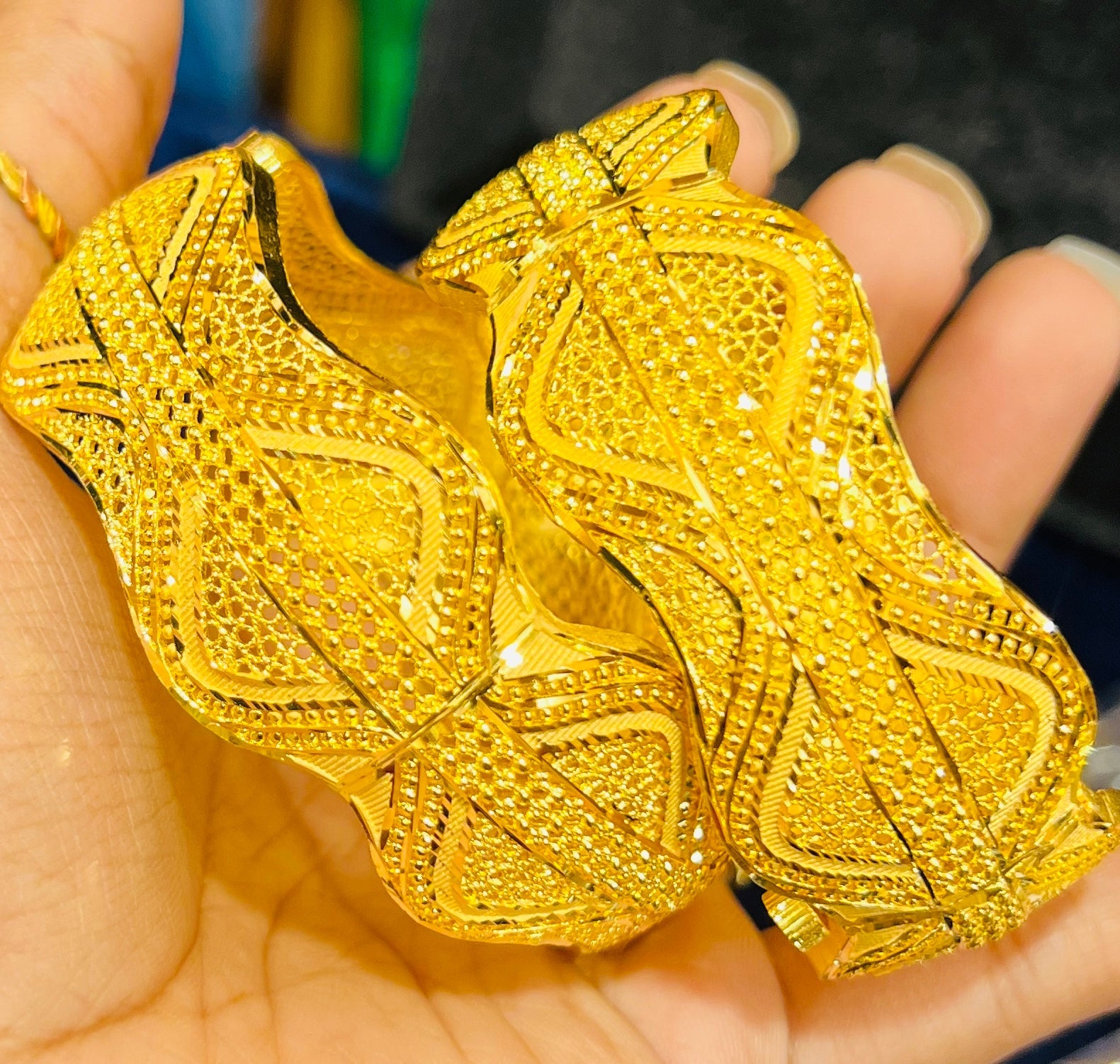 Elegant Bridal Chur – Perfect Match for Your Big Day Mirpur Jewelry City