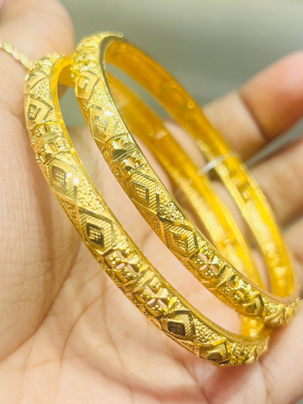 Elegant 22K Gold Polish Churi (1 Pair) Mirpur Jewelry City