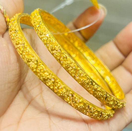 Classic Design 22K Gold Polish Churi (1 Pair) Mirpur Jewelry City