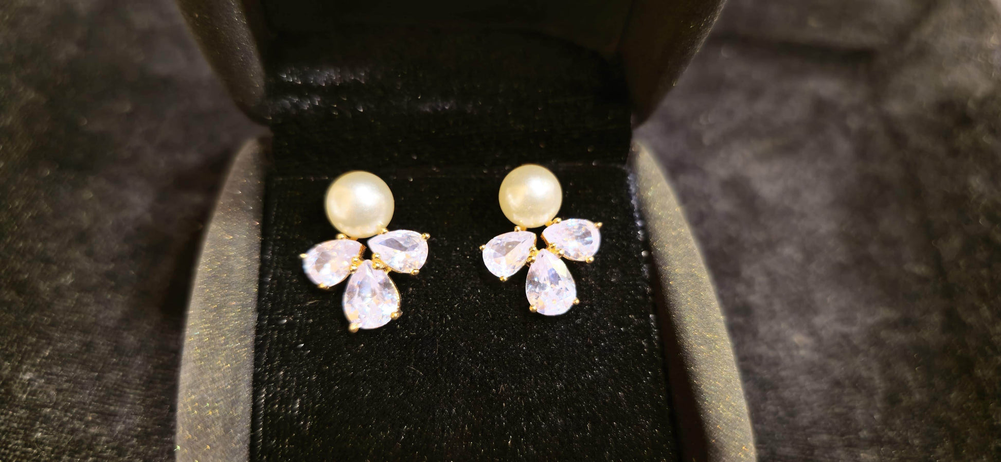 Elegant Gold-Plated Top – Timeless Luxury - Mirpur Jewelry City 