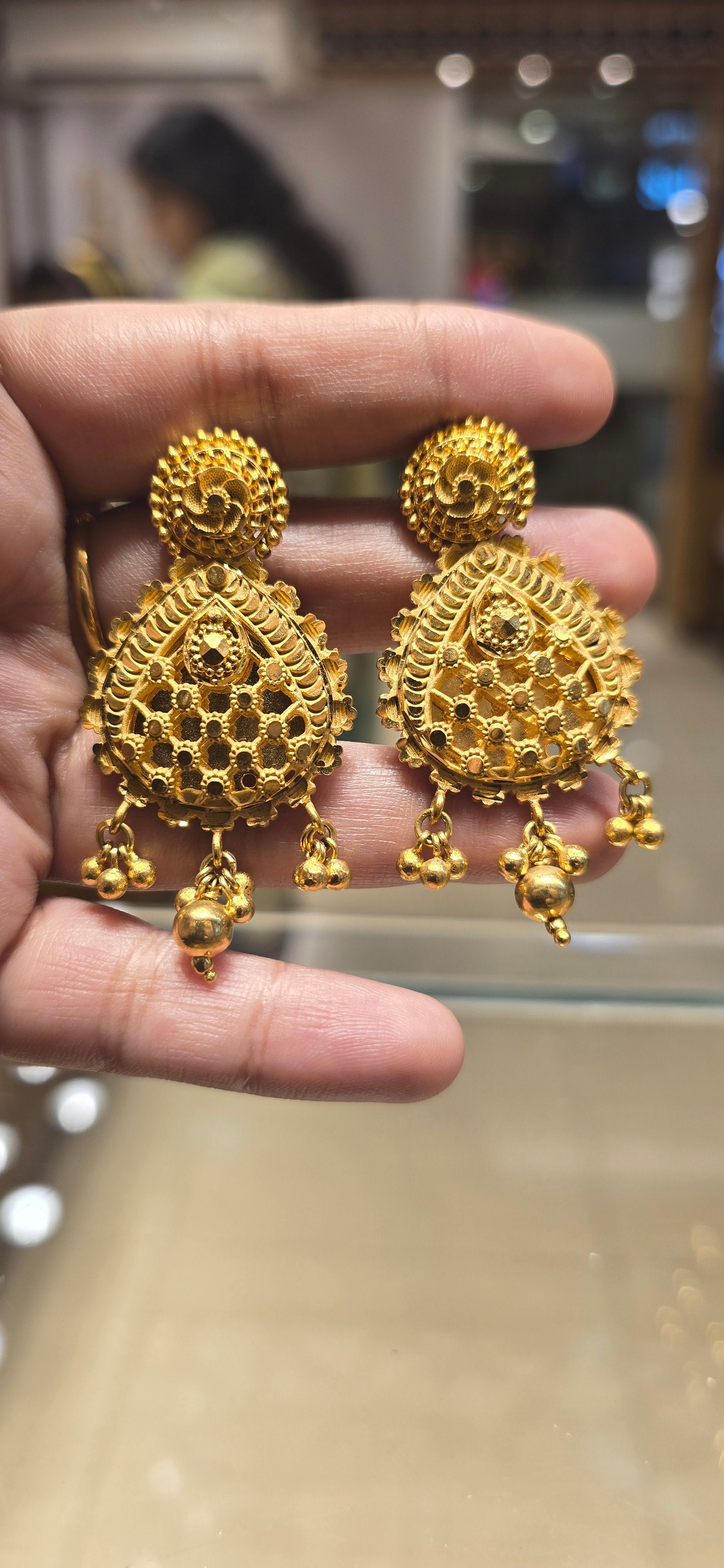 22k Gold Polish Jhapta Earrings