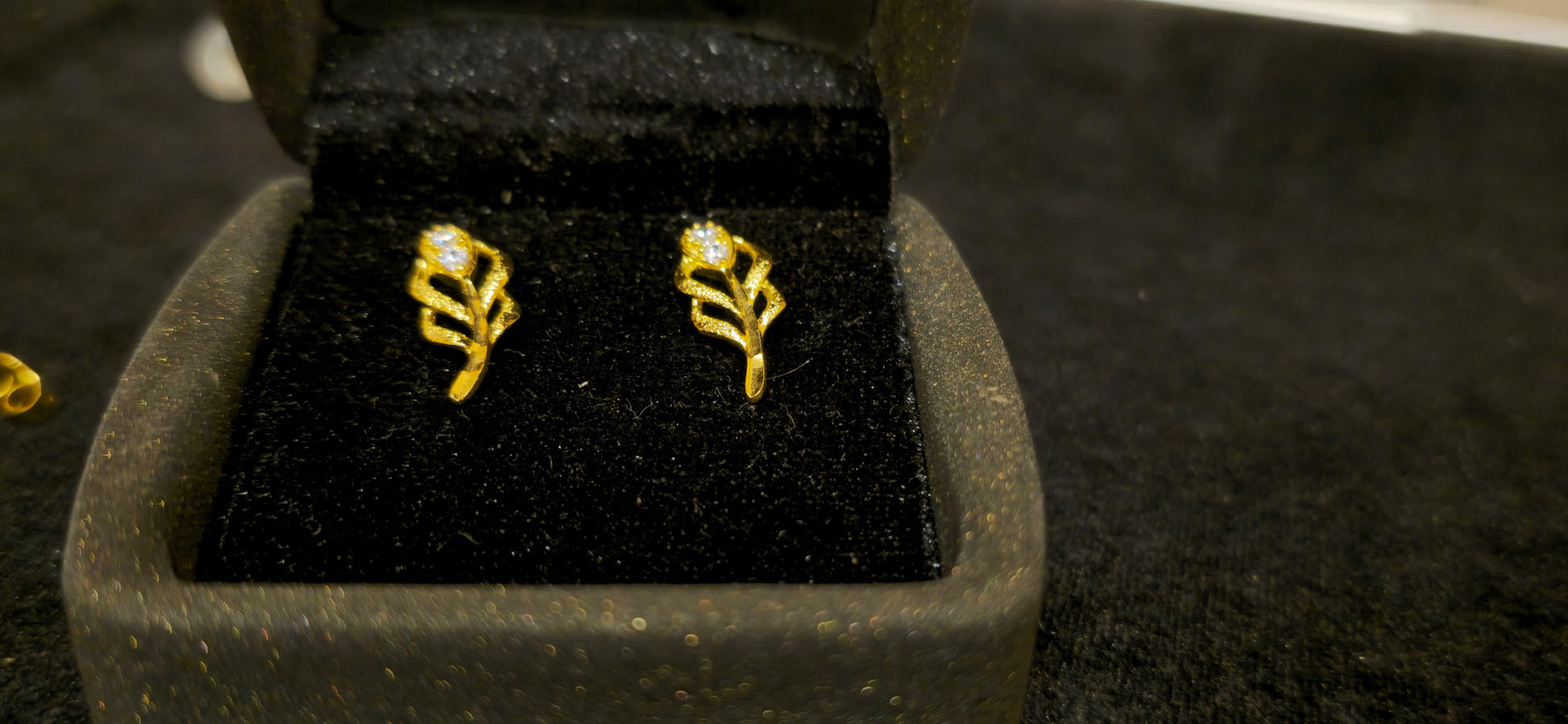 Elegant Gold-Plated Top – Timeless Luxury - Mirpur Jewelry City 